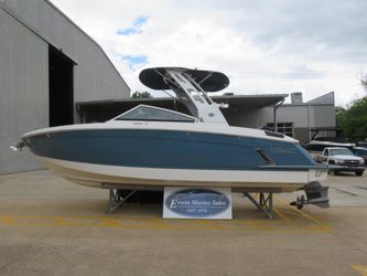 26' Cobalt 2023 Yacht For Sale